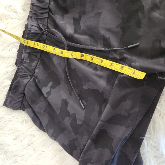 Lululemon Stretch High-Rise Crop Camo Pants Sz 14 LW6BOUS (34X23)‎ Black Gray - Picture 9 of 13